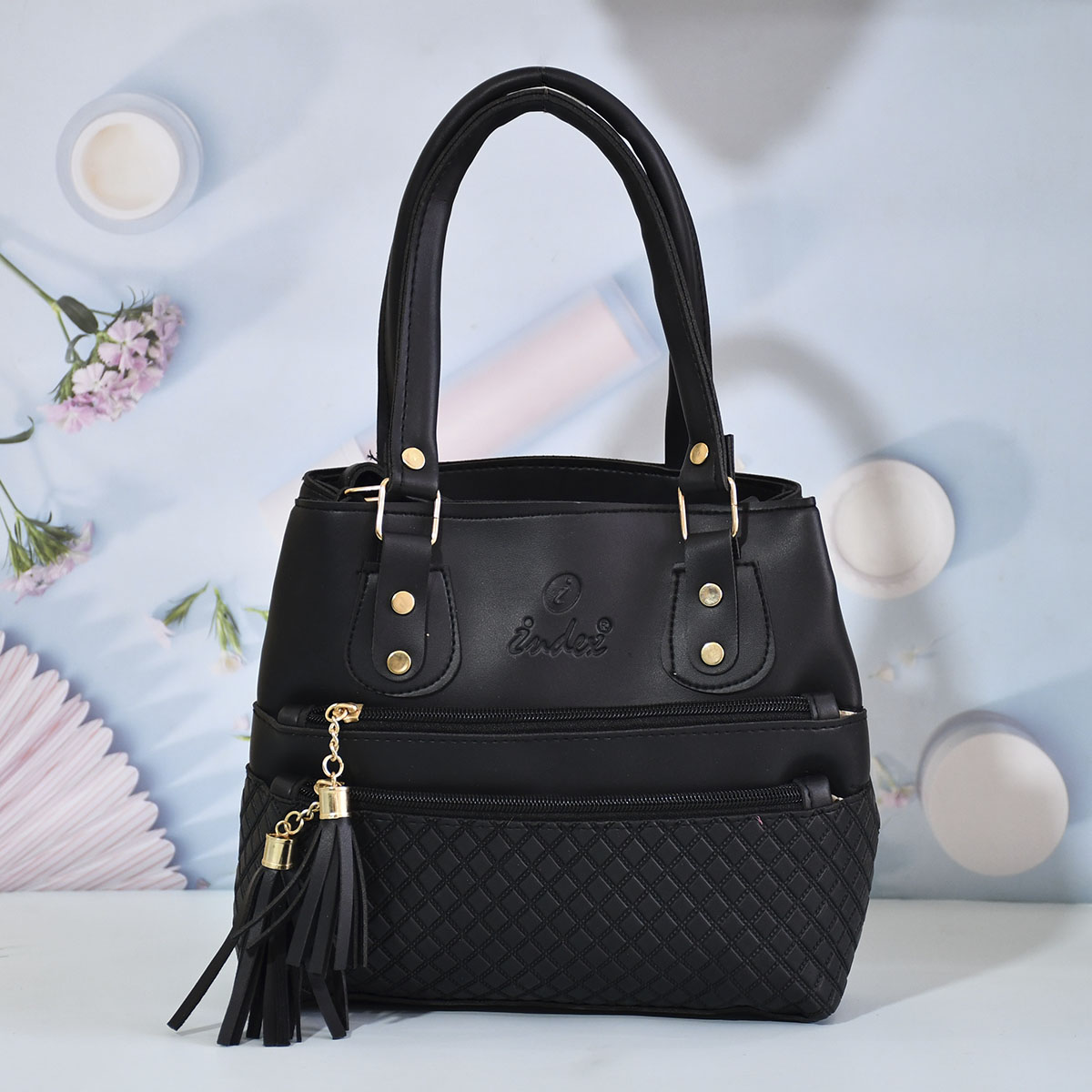 Handbags Adjustable Leather Retail Stylish Handbag For Woman And Girls at  Rs 299 in Gurugram