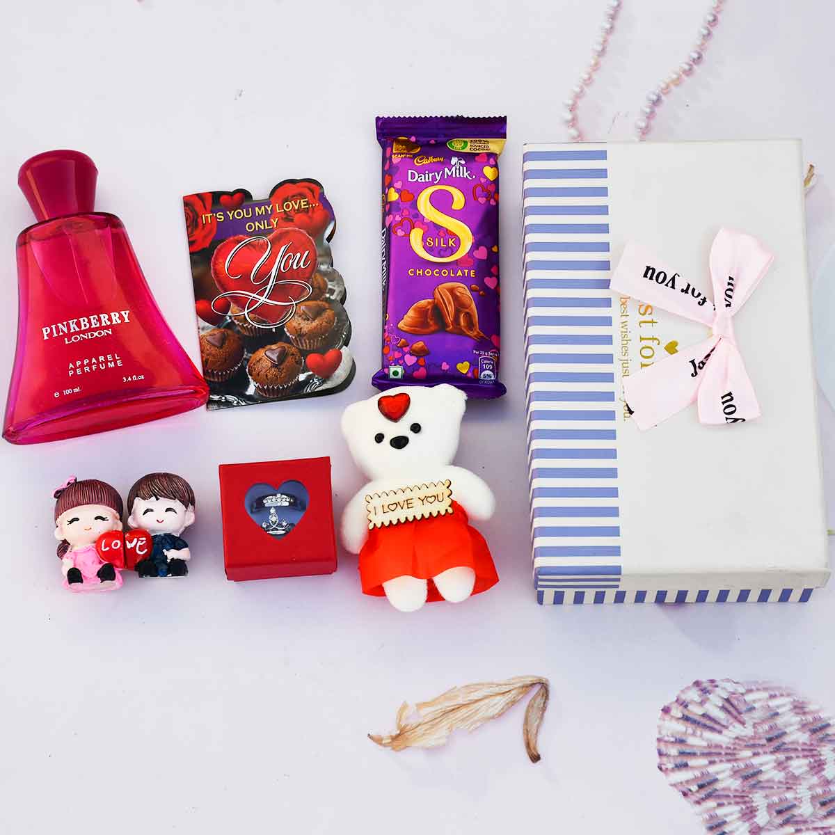 Out of Stock-Send Valentine Gift Hampers to India Online-#1